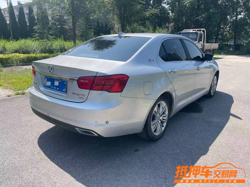 烟台14年北汽绅宝D704