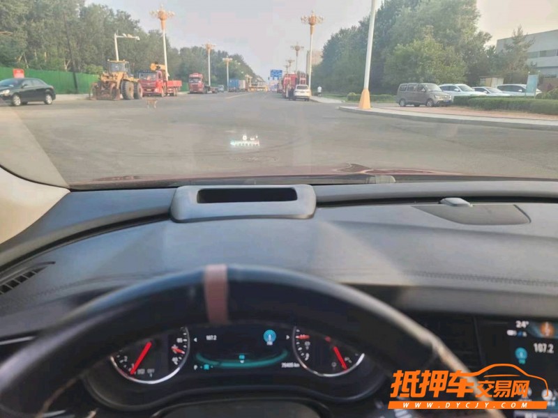 烟台17年别克君威5