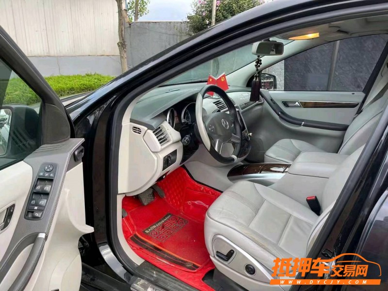 烟台11年奔驰R3