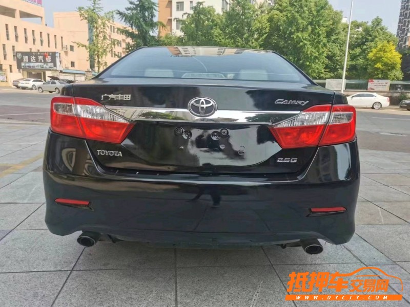 北京12年丰田凯美瑞9