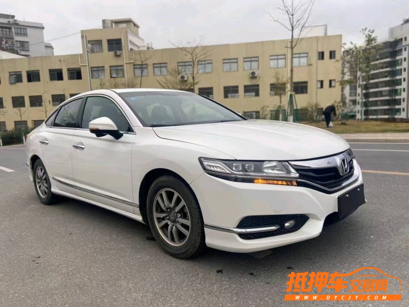 广州17年本田思铂睿2