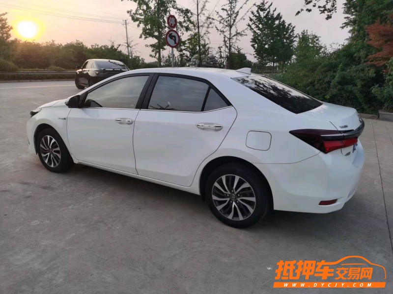 徐州17年丰田卡罗拉4