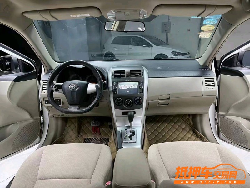 成都14年丰田卡罗拉3