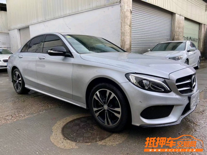 广州17年奔驰C3
