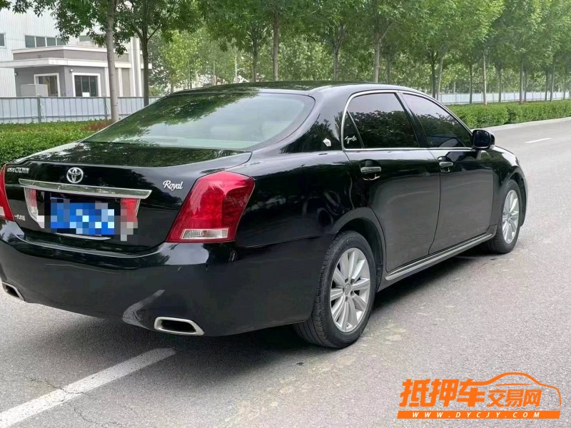 保定10年豐田皇冠4