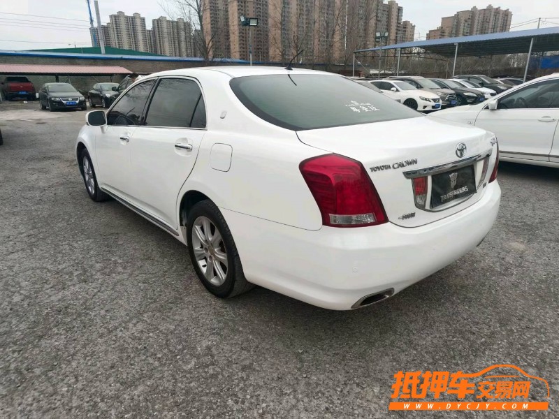 保定10年豐田皇冠1