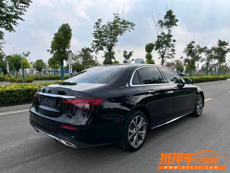 盐城21年奔驰E8