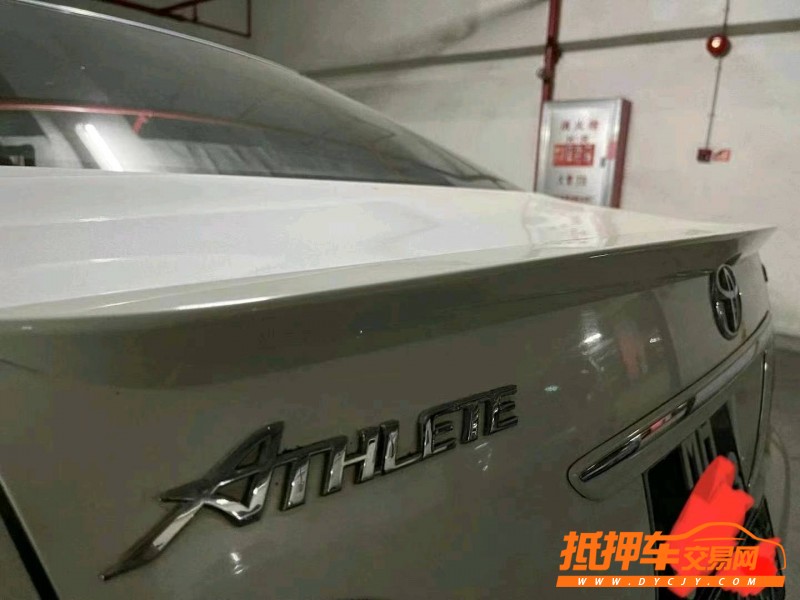 广州10年丰田皇冠8