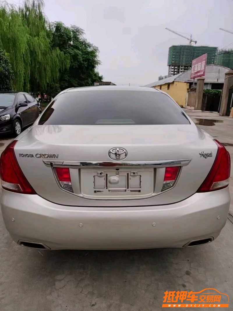 北京11年丰田皇冠9