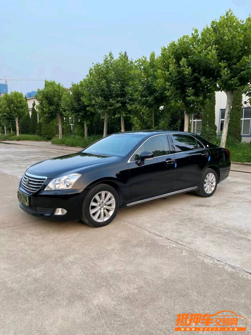 徐州14年丰田皇冠3