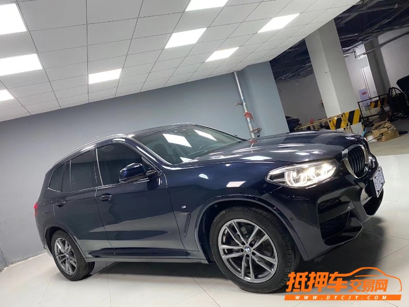 成都21年寶馬X38