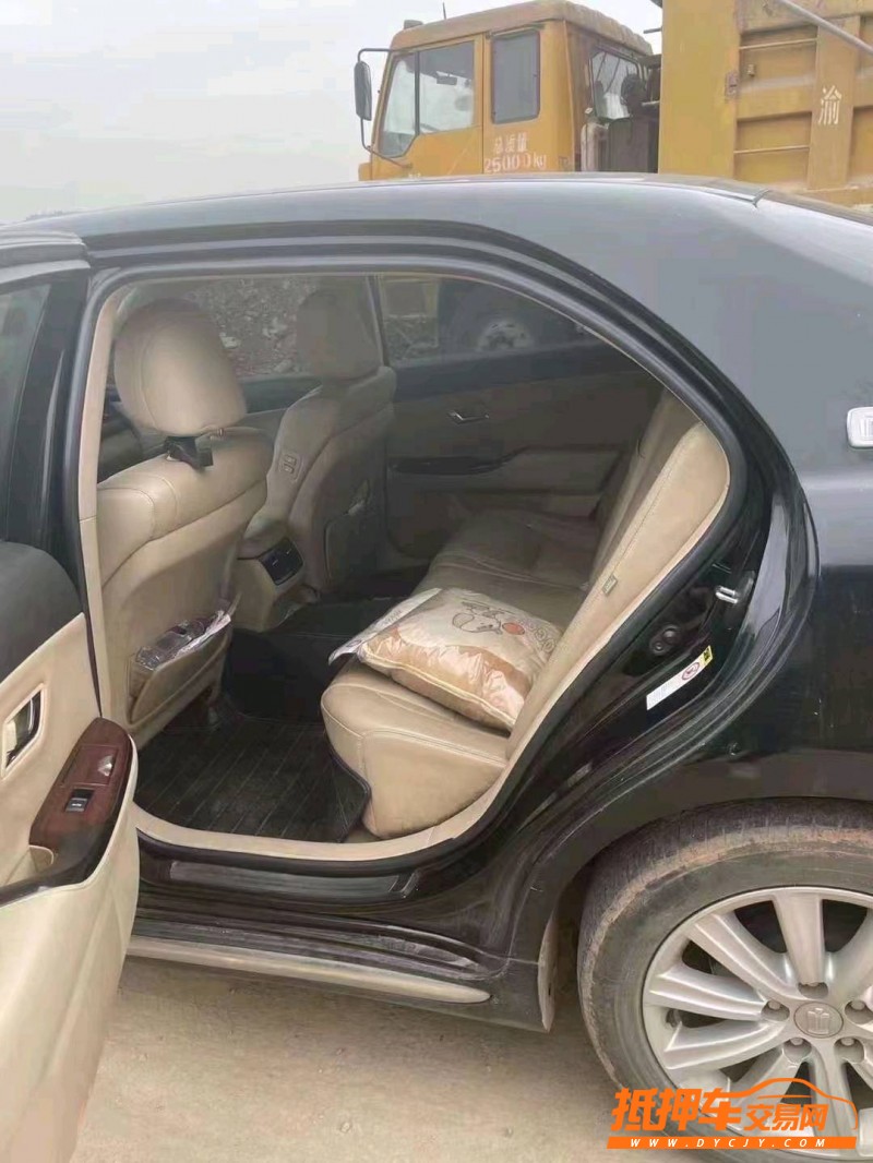 徐州11年丰田皇冠3