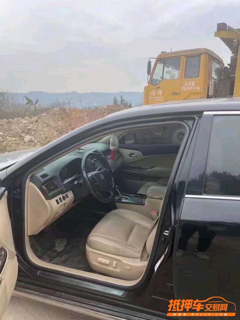 徐州11年丰田皇冠4