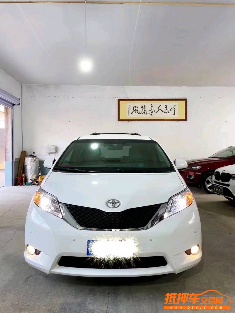 潍坊15年丰田塞纳1