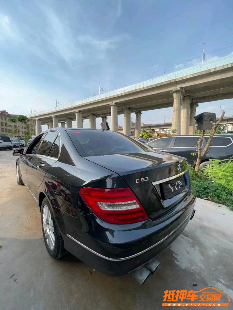 东莞11年奔驰C8