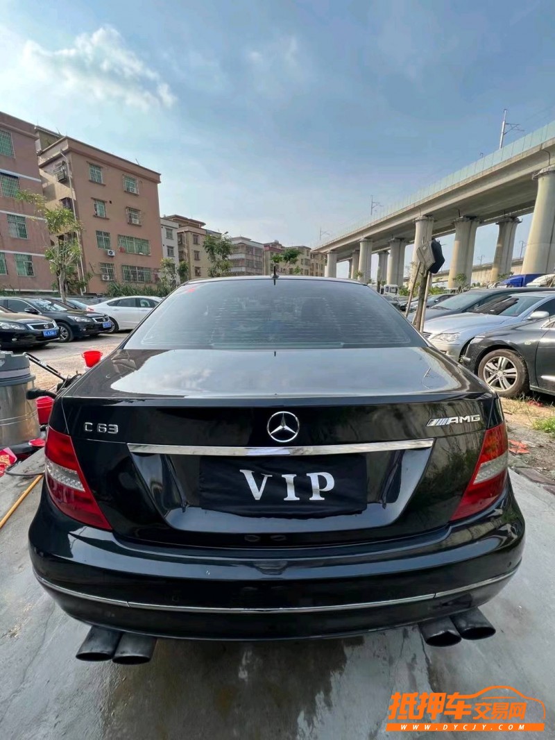 东莞11年奔驰C9