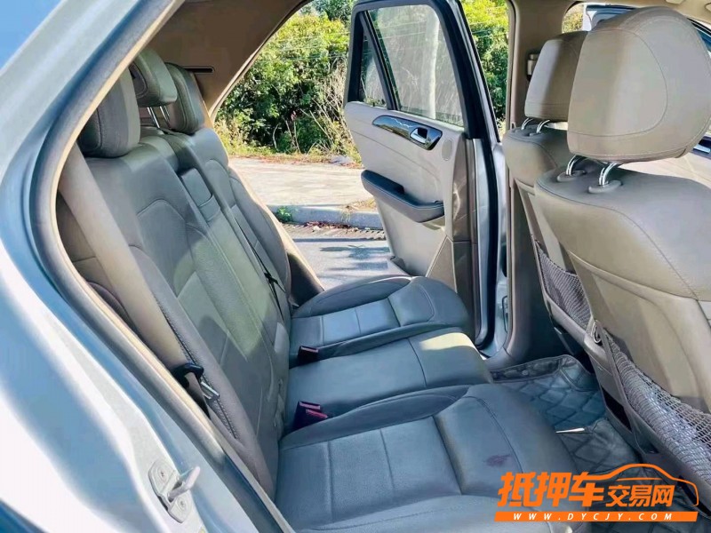 广州12年奔驰ML6