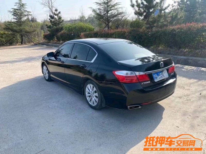 青岛14年本田雅阁6