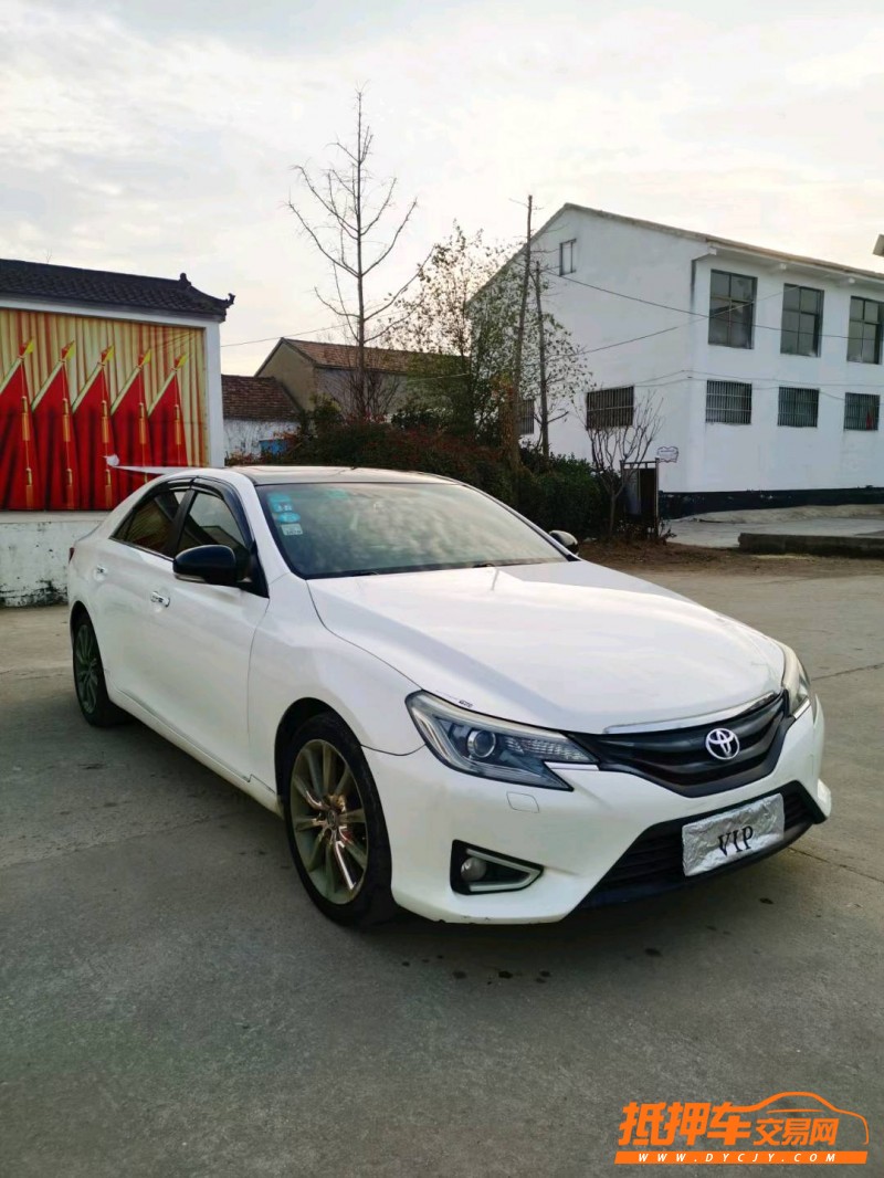 徐州14年丰田锐志3