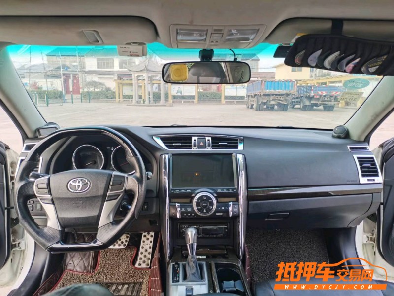 徐州14年丰田锐志4