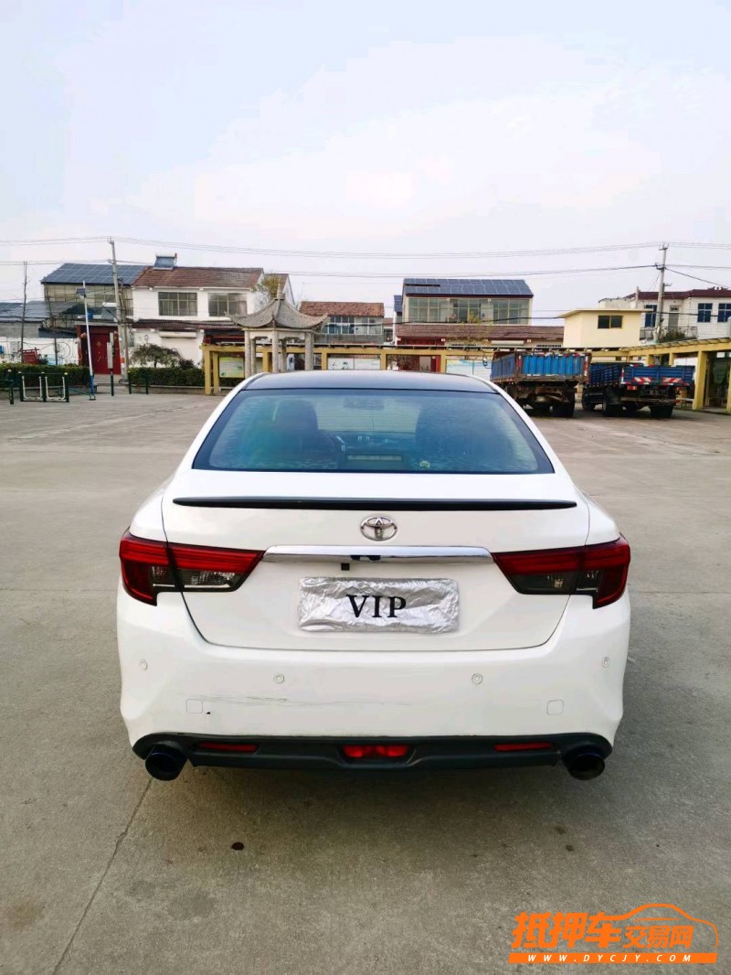 徐州14年丰田锐志9
