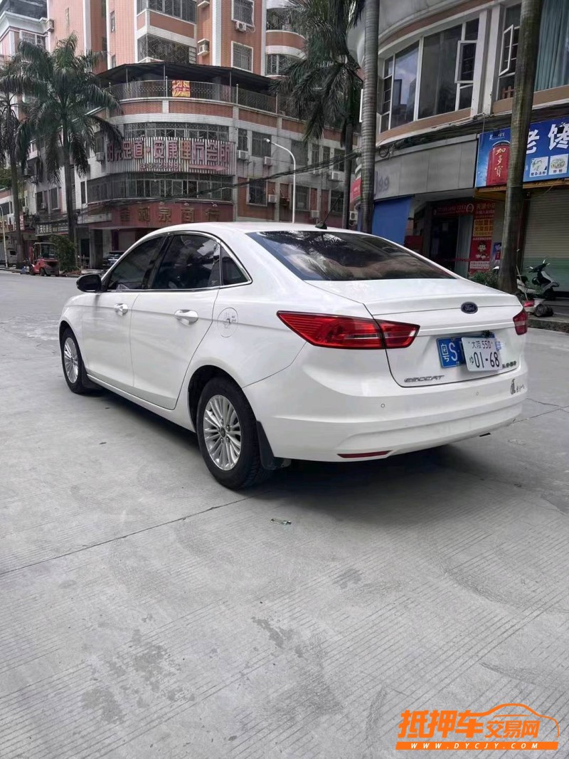广州18年福特福睿斯4