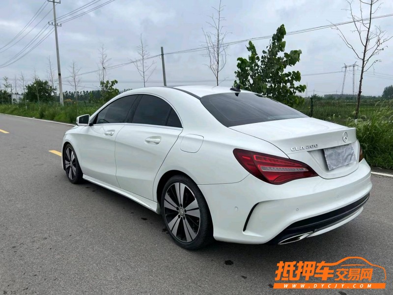 徐州16年奔驰CLA9