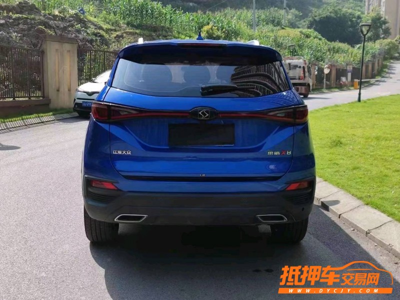 重慶21年江淮思皓X82