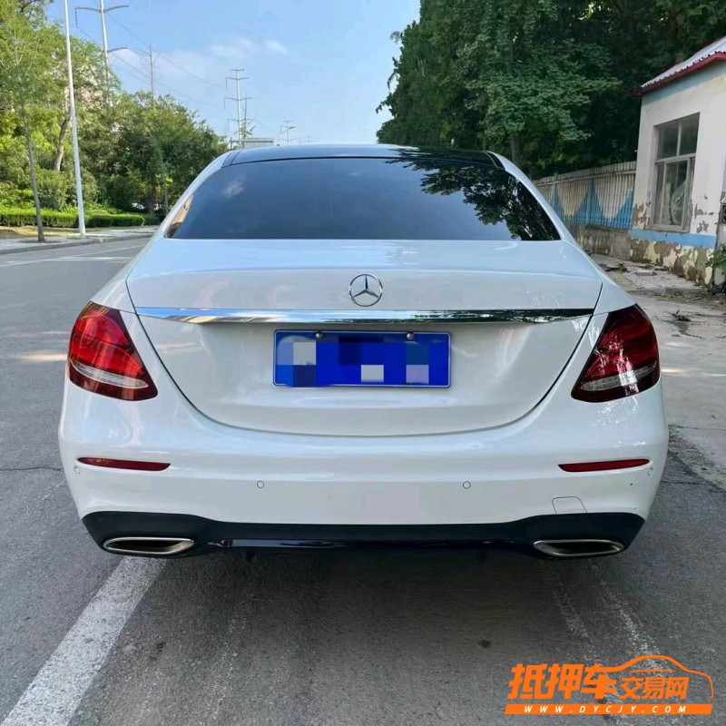济宁19年奔驰E1