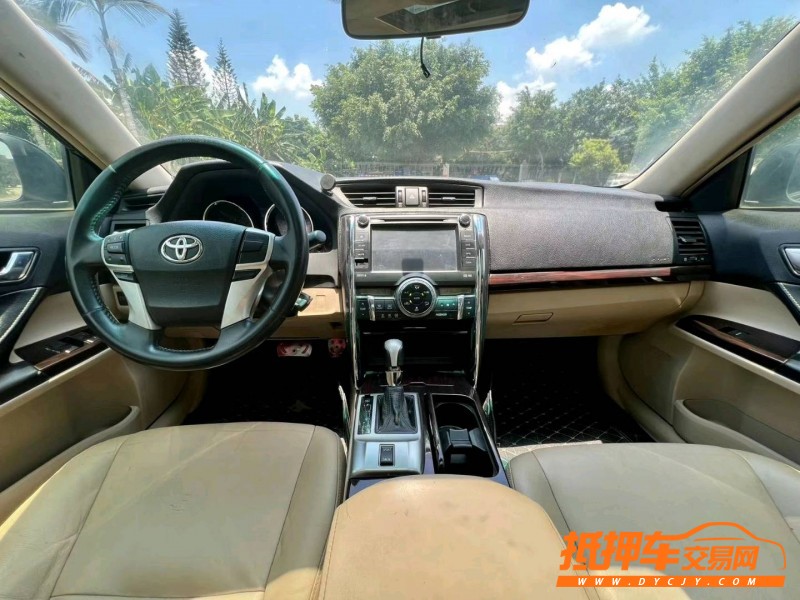 东莞11年丰田锐志5