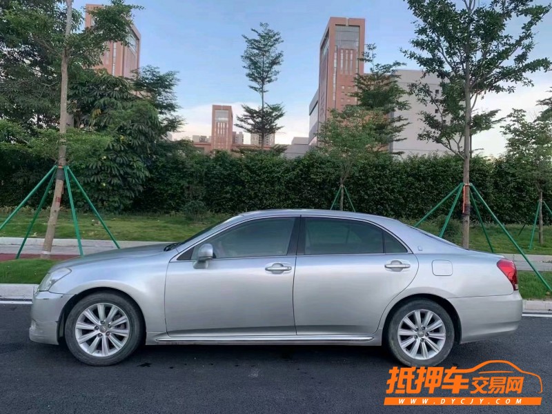 广州12年丰田皇冠2