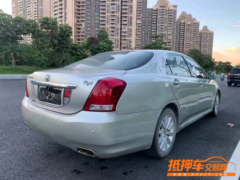 广州12年丰田皇冠6