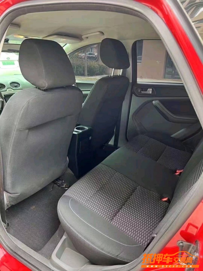 青岛16年福特福克斯3