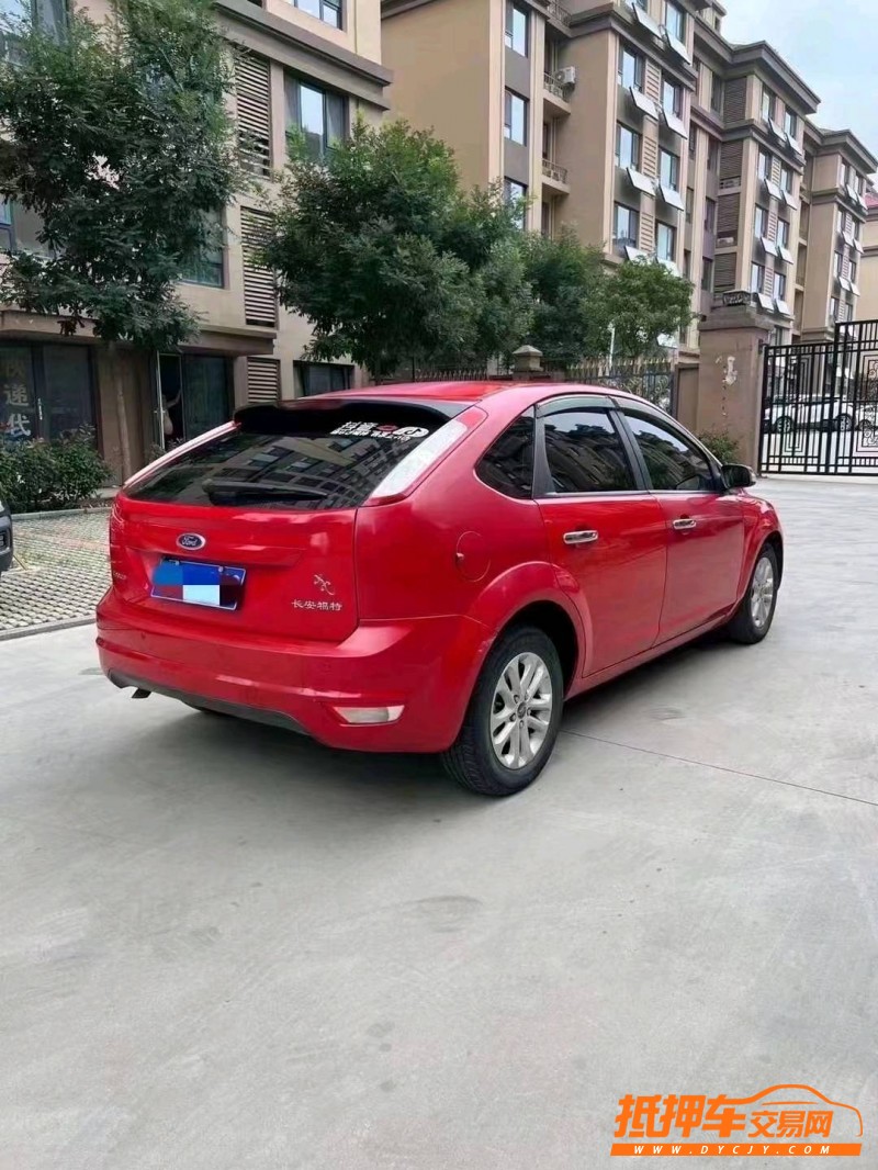 青岛16年福特福克斯2