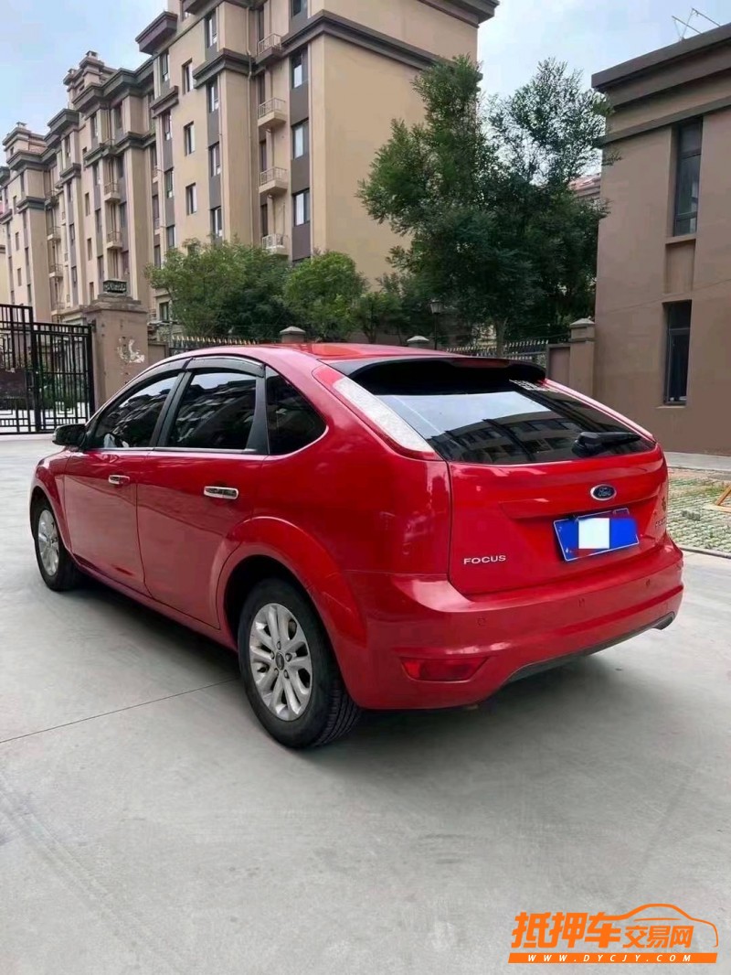 青岛16年福特福克斯1