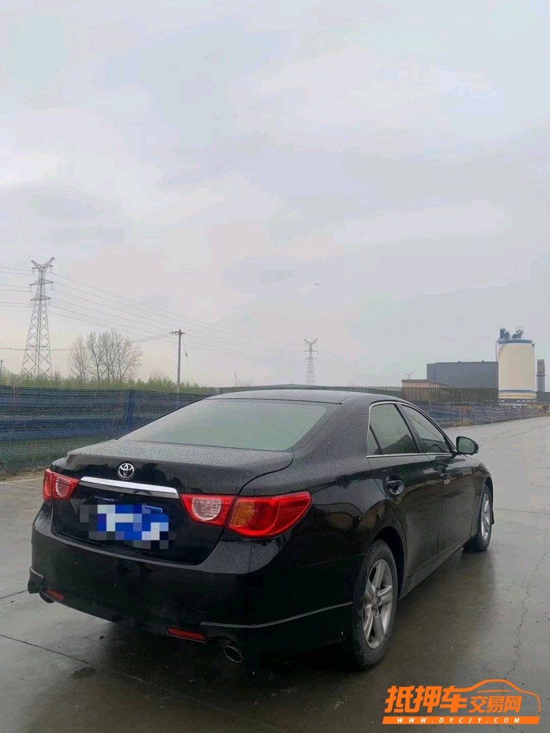 北京12年丰田锐志8