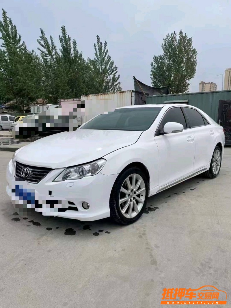 北京12年丰田锐志3