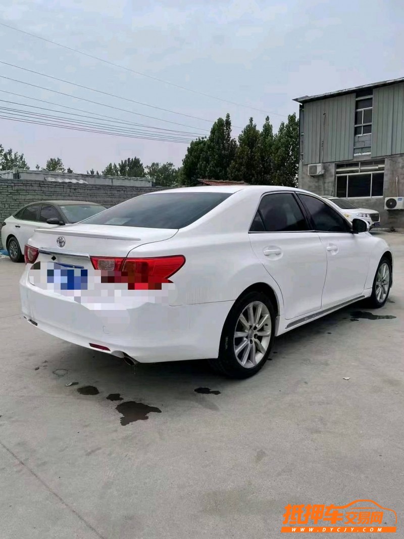 北京12年丰田锐志7
