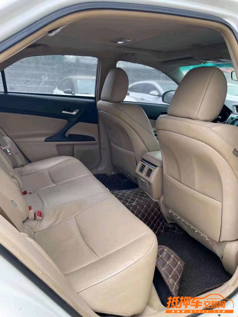 北京12年丰田锐志6
