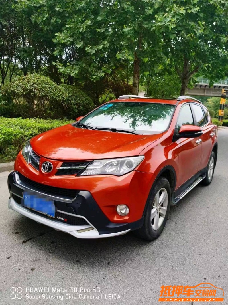 青岛14年丰田RAV47