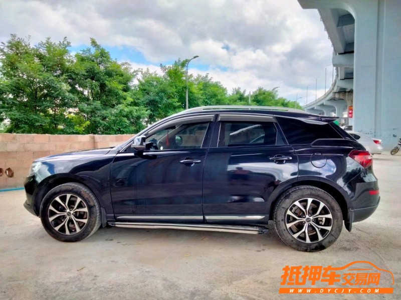 安顺18年众泰T6003