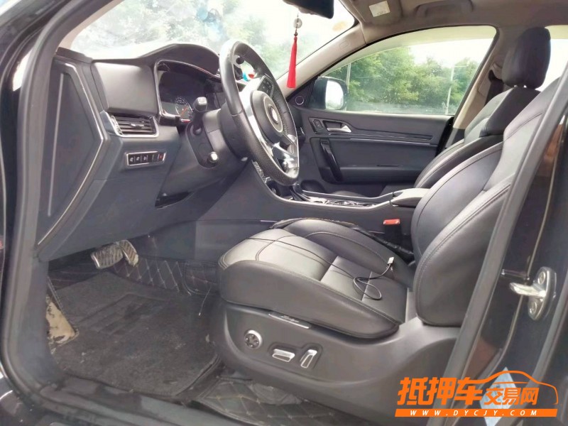 安顺18年众泰T6006