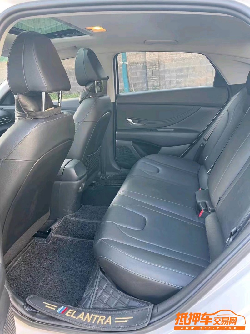 北京21年现代伊兰特6