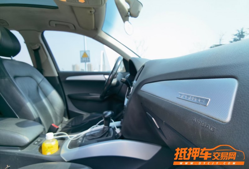 濰坊13年奧迪Q56