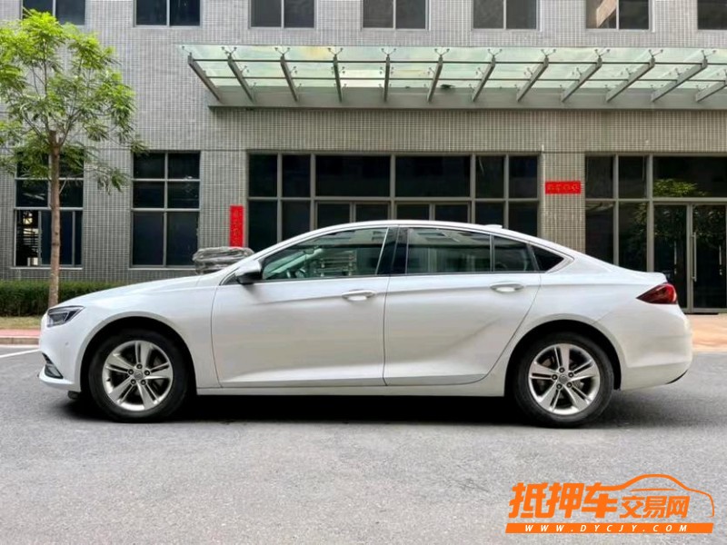 东莞17年别克君威7