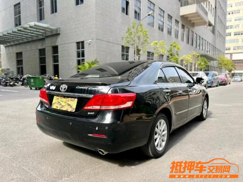 东莞13年丰田凯美瑞8