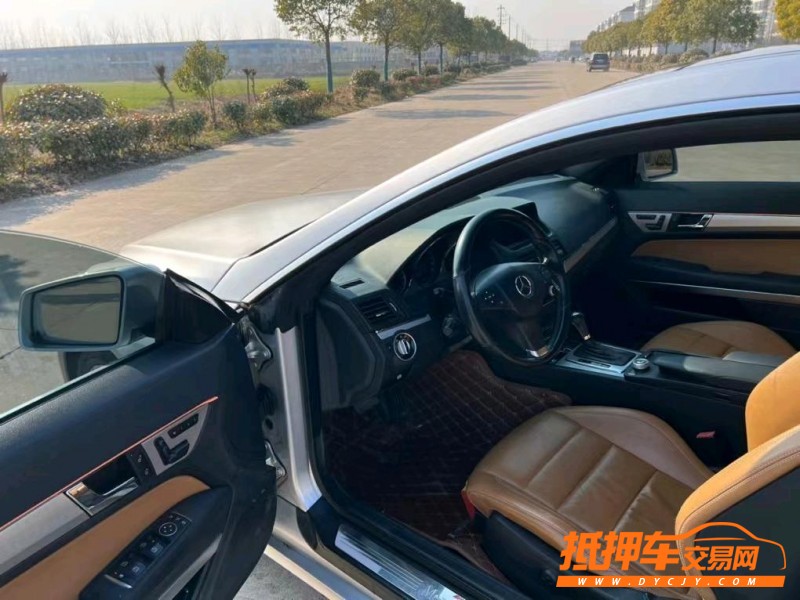 盐城11年奔驰E6