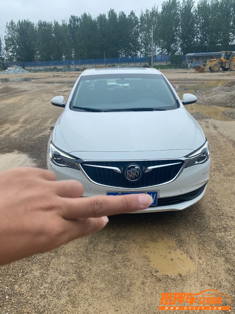 北京18年别克英朗5