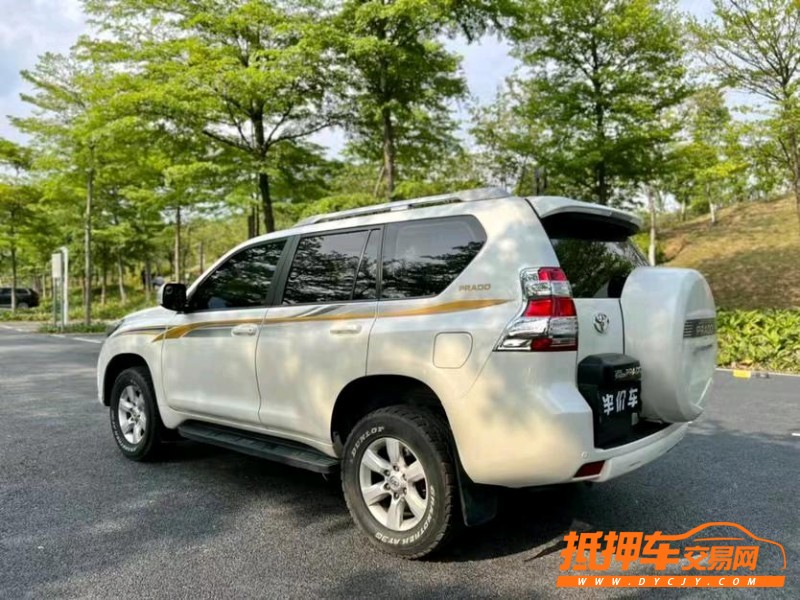 东莞14年丰田普拉多8