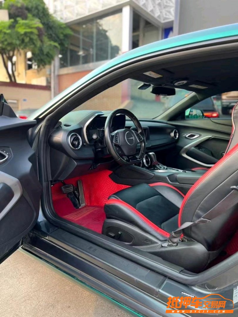 东莞17年雪佛兰科迈罗4